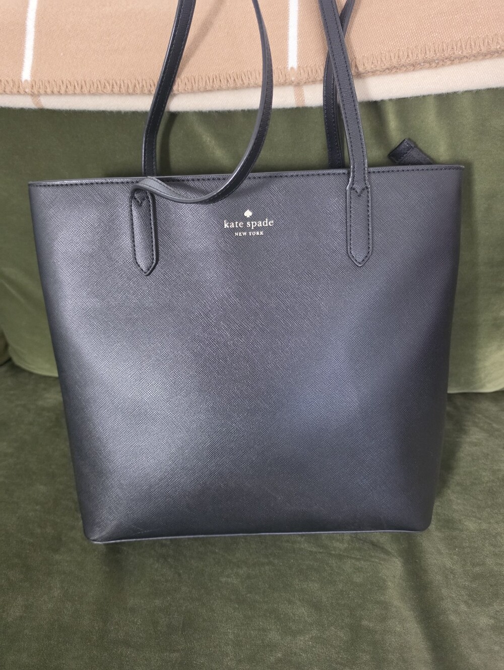 Kate Spade New York Black Saffiano Leather Zip-Top Tote, Large Shoulder Bag